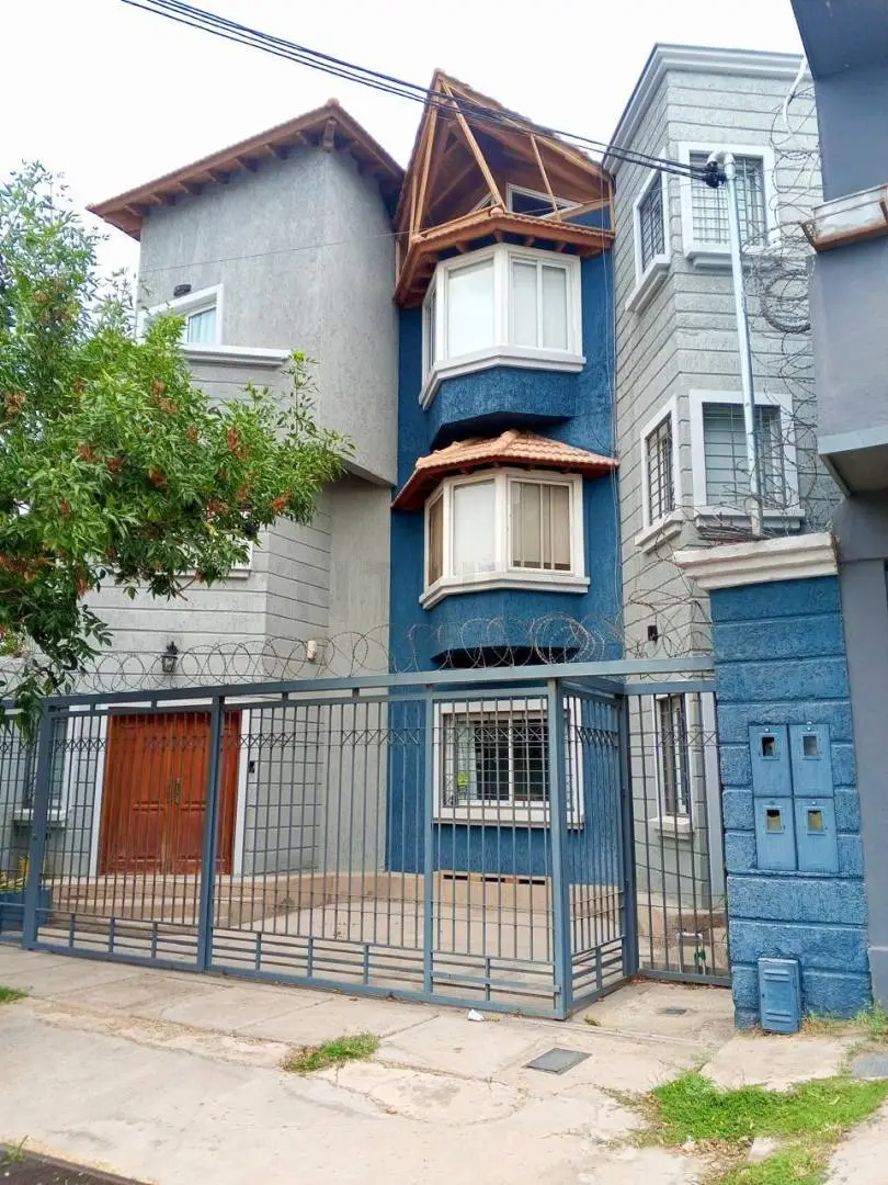 Casa de 3 dormitorios en Godoy Cruz, foto 2