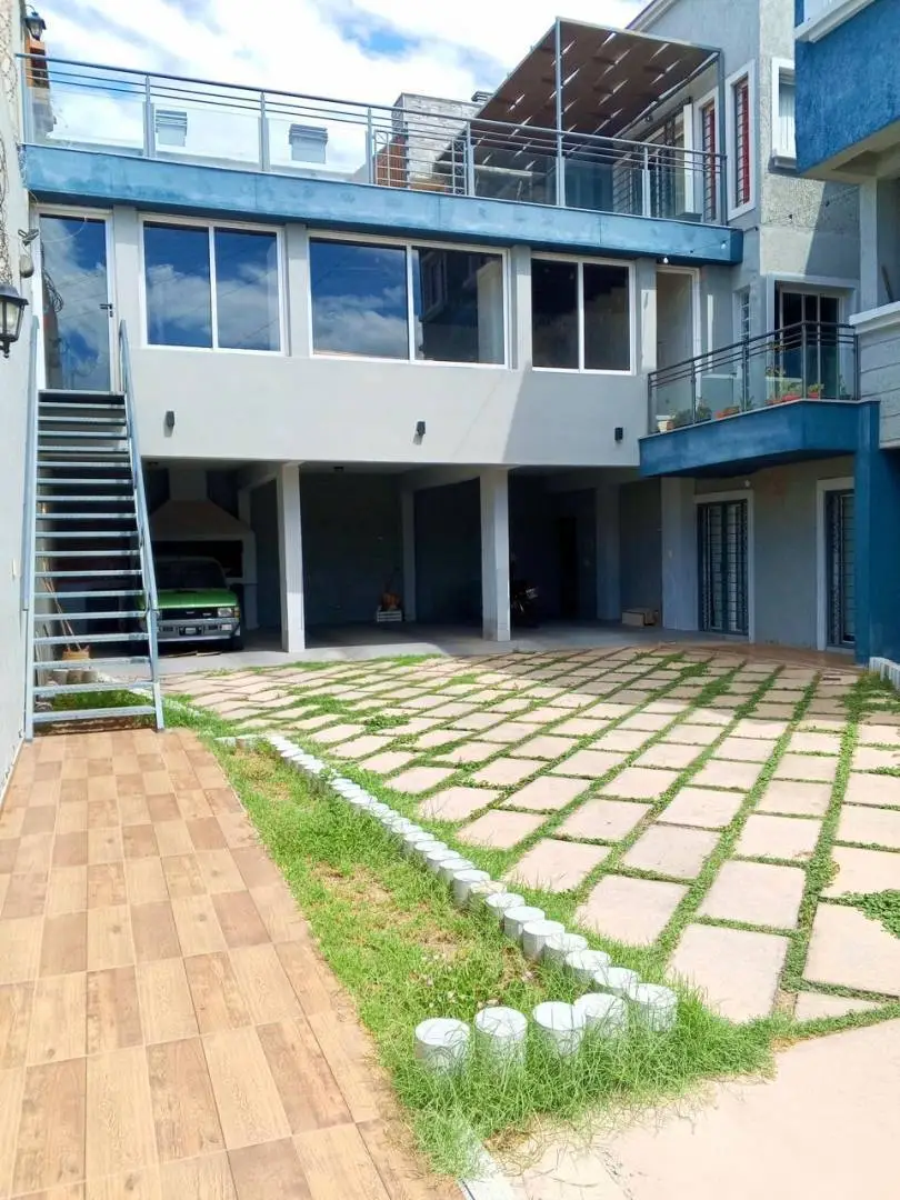 Casa de 3 dormitorios en Godoy Cruz, foto 3
