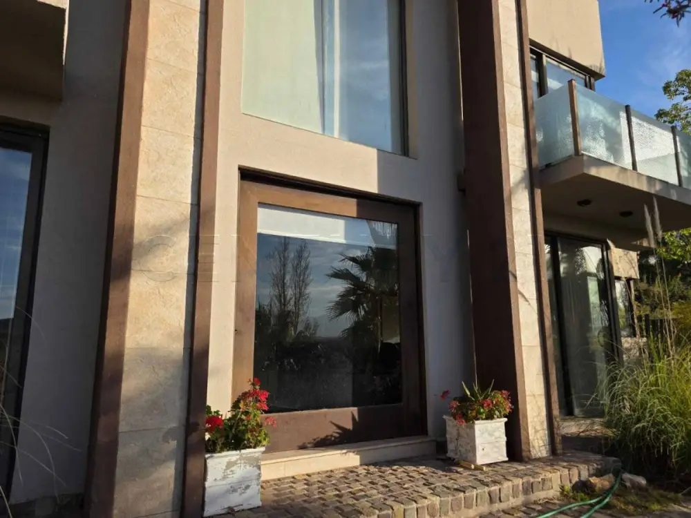 Casa de 4 dormitorios en Luján de Cuyo, foto 3