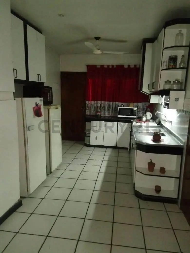 Casa de 5 dormitorios en Pedro Molina IV, foto 4