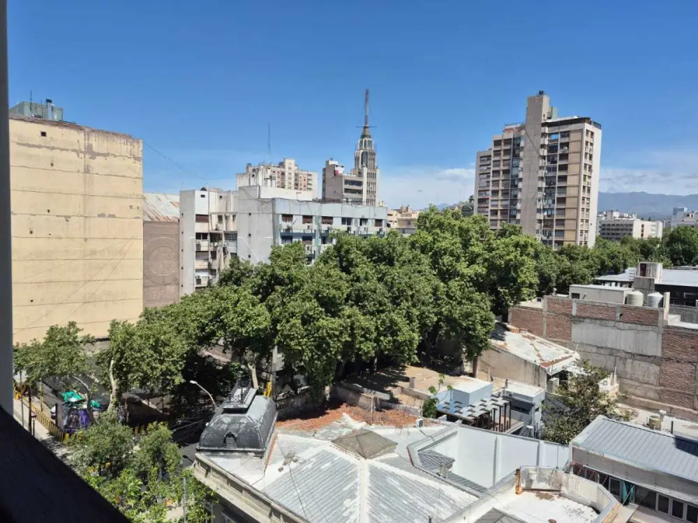 Departamento de 4 dormitorios en Ciudad de Mendoza, foto 2