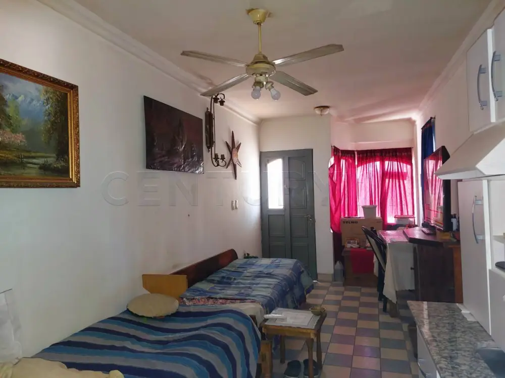 Casa de 6 dormitorios en Guaymallén, foto 3