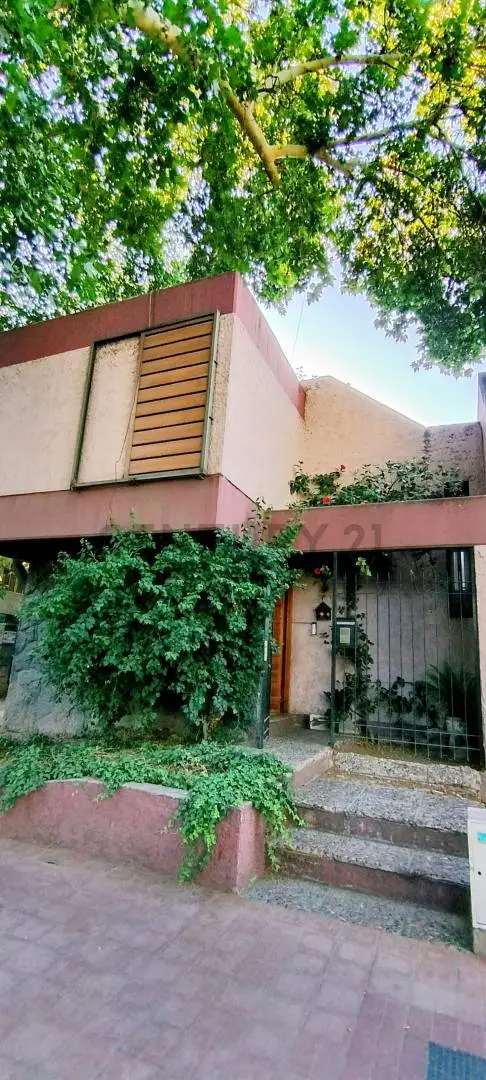 Casa de 3 dormitorios en Ciudad de Mendoza, foto 2