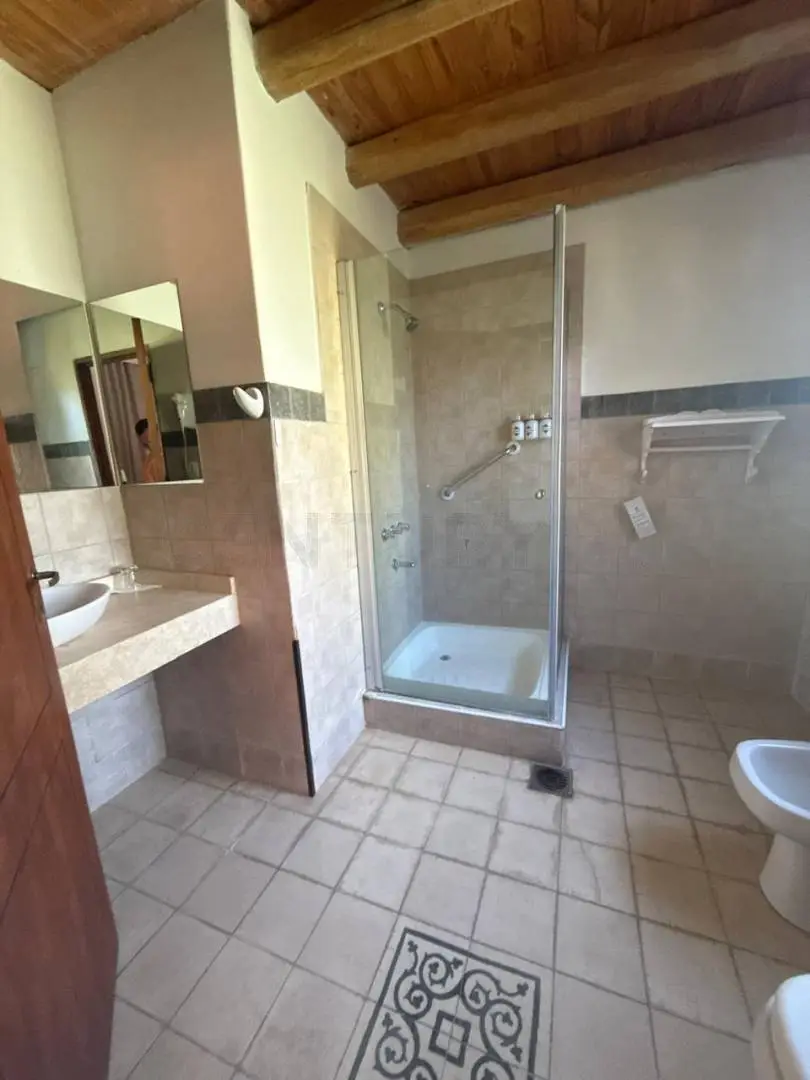 Hotel en Chacras de Coria, foto 2