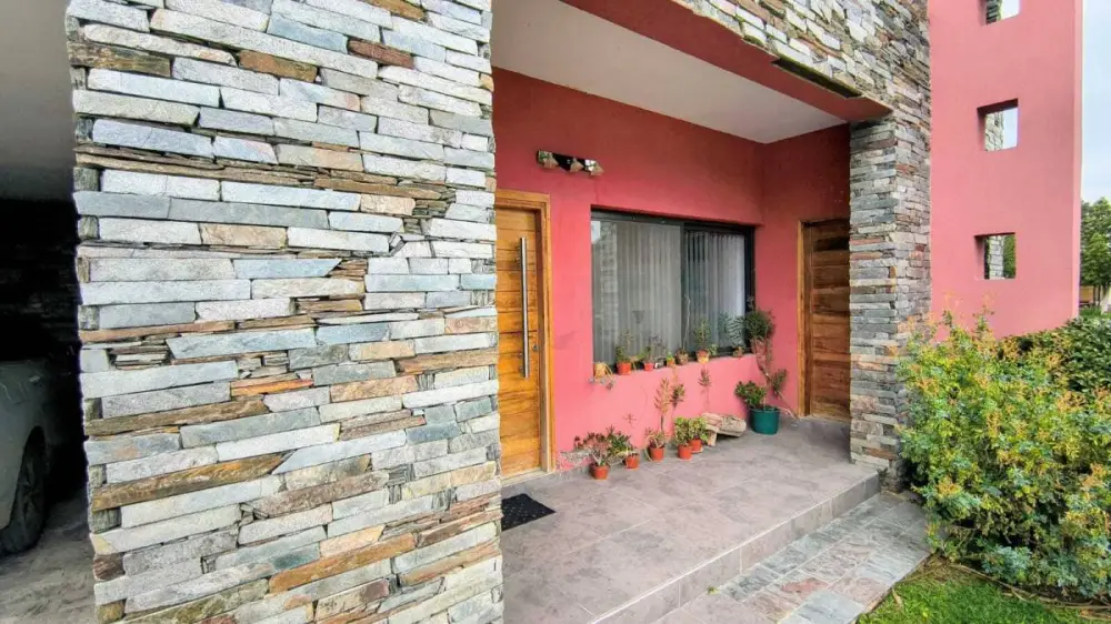 Casa de 4 dormitorios en Guaymallén, foto 3