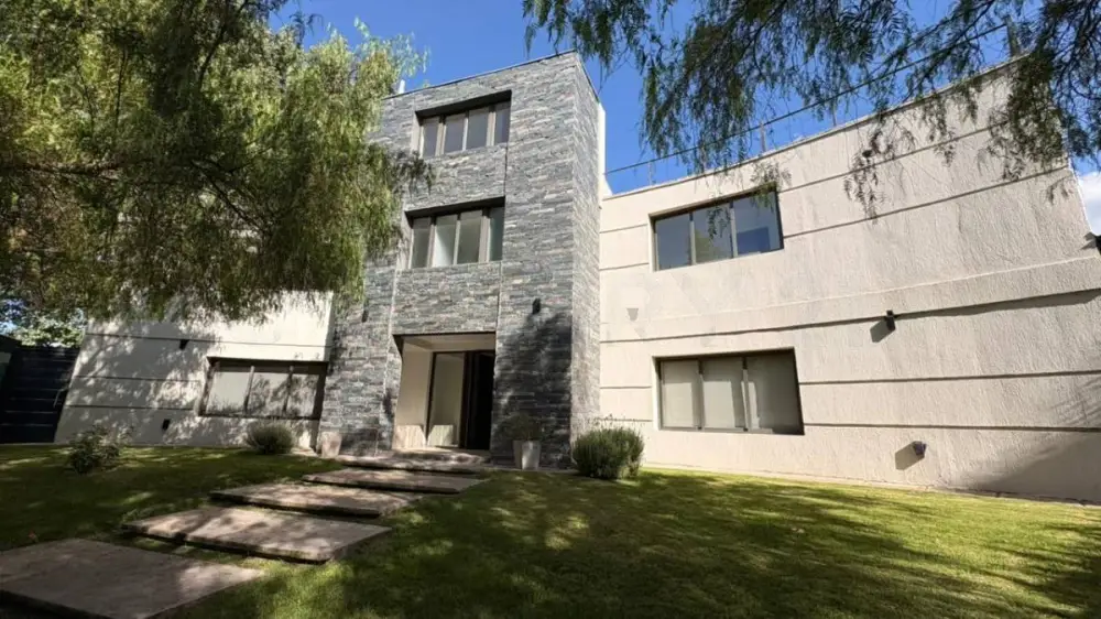 Casa de 5 dormitorios en Mayor Drummond, foto 2