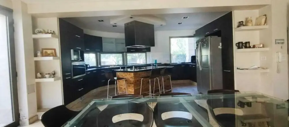 Casa de 6 dormitorios en Barrio Privado Dalvian, foto 5