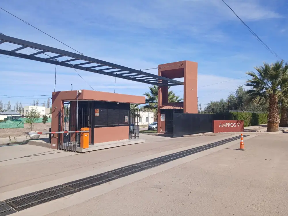Lote de 300 m² en AMPROS V, foto 2