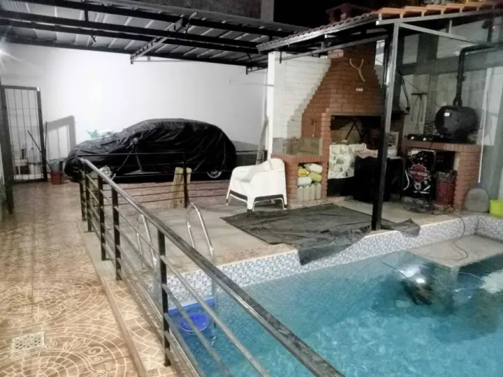 Casa de 4 dormitorios en Ciudad de Mendoza, foto 1