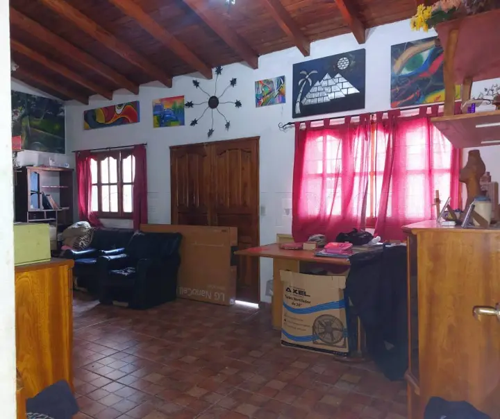 Casa de 6 dormitorios en Guaymallén, foto 1