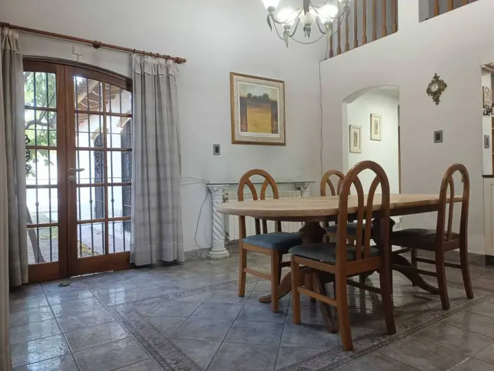 Casa de 4 dormitorios en Guaymallén