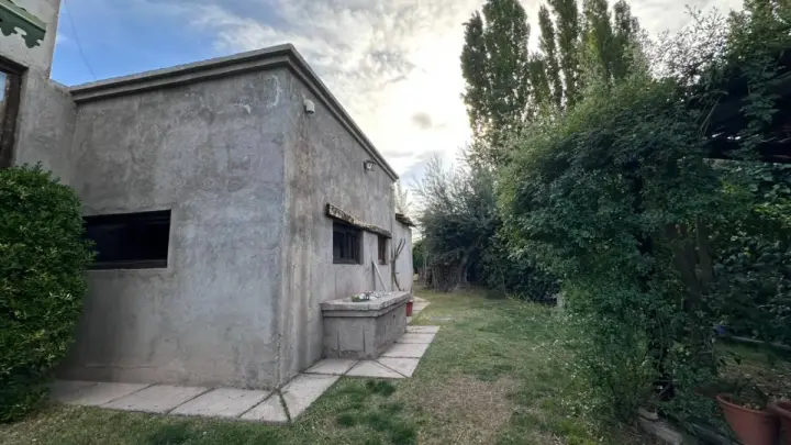 Casa de 3 dormitorios en Chacras de Coria, foto 1