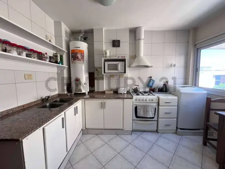 Departamento de 4 dormitorios en Ciudad de Mendoza, foto 1