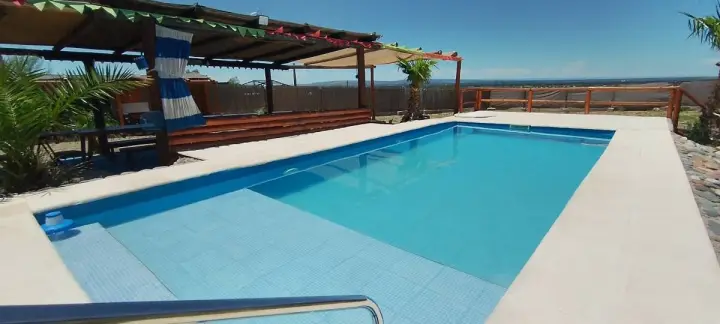 Hotel en Chacras de Coria