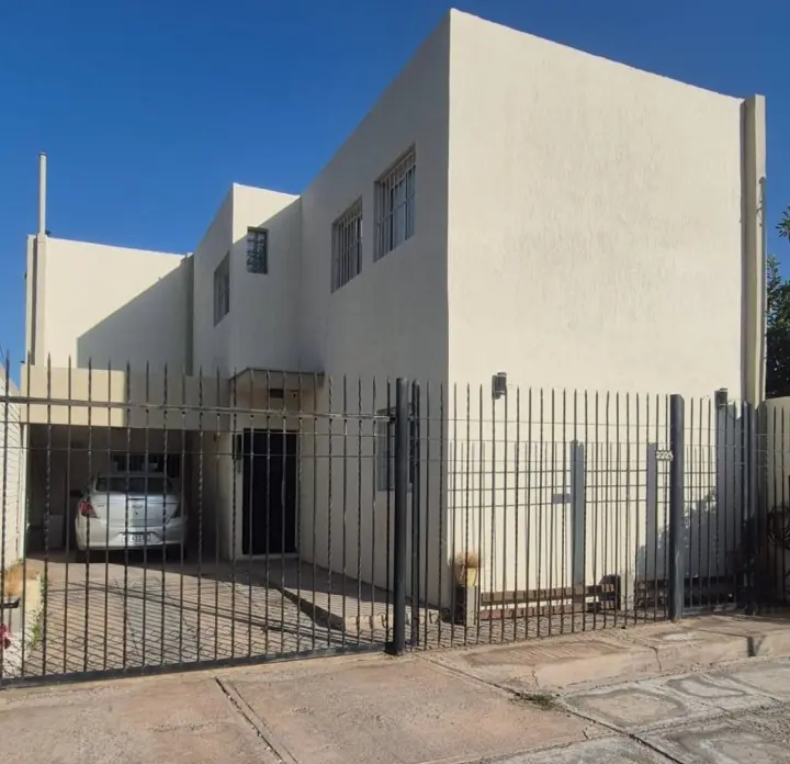 Casa de 3 dormitorios en Capilla del Rosario, foto 1
