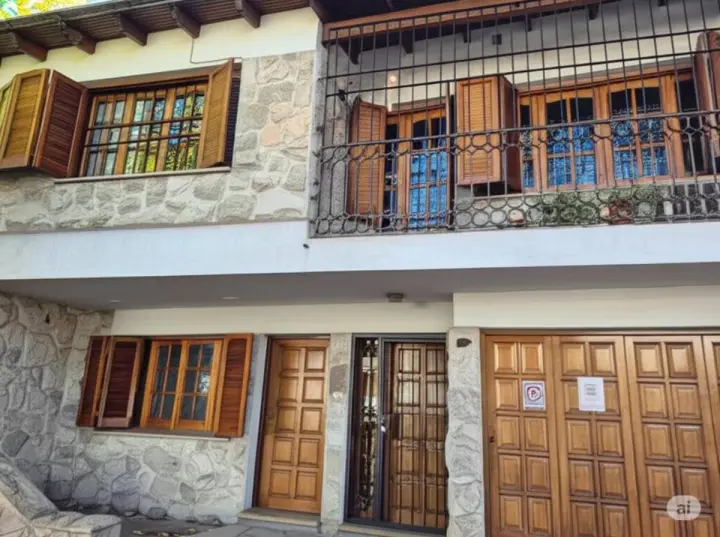 Casa de 6 dormitorios en Ciudad de Mendoza