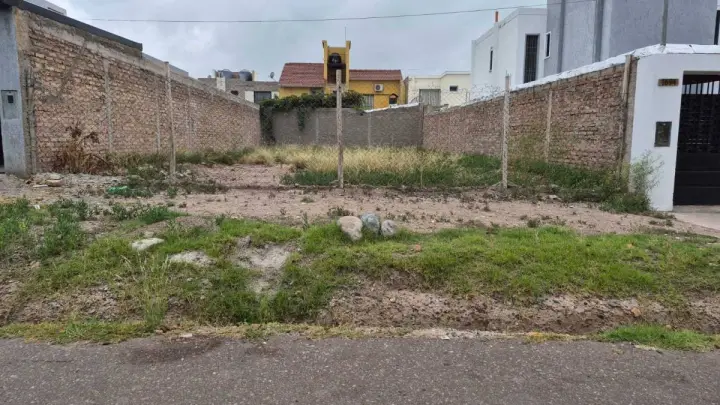 Lote de 246 m² en Maipú