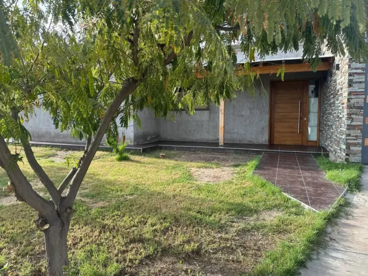Casa de 3 dormitorios en Guaymallén, foto 1