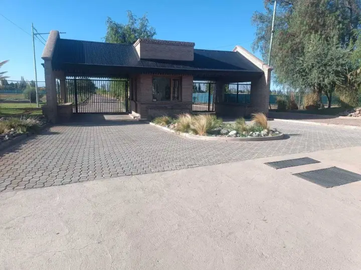 Lote de 943 m² en Perdriel