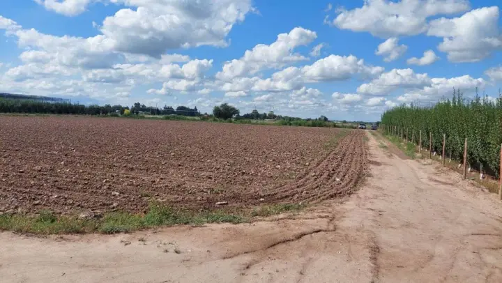 Lote de 27.368 m² en Rodeo del Medio