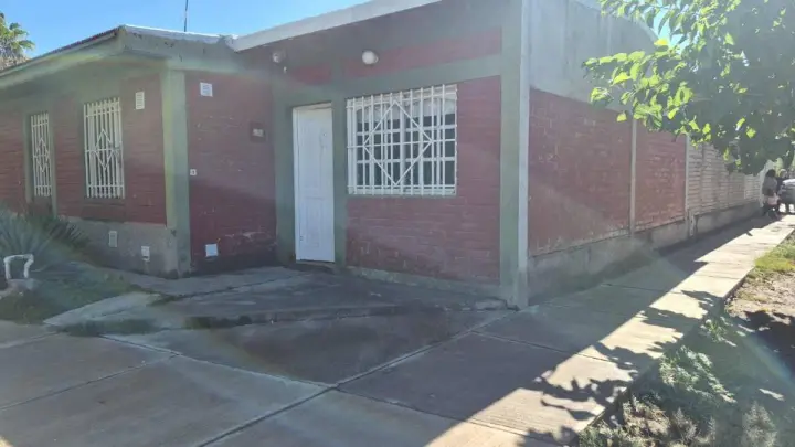 Casa de 2 dormitorios en Junín, foto 1