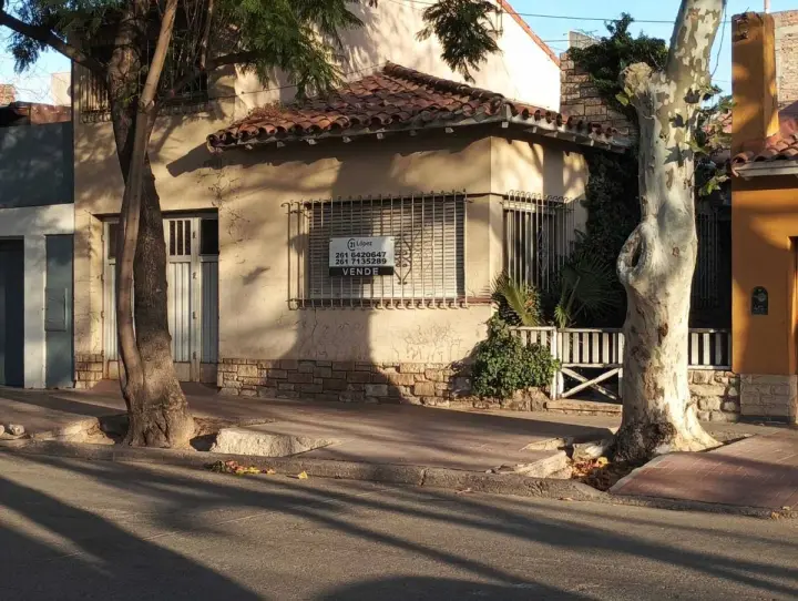 Casa de 4 dormitorios en Ciudad de Mendoza