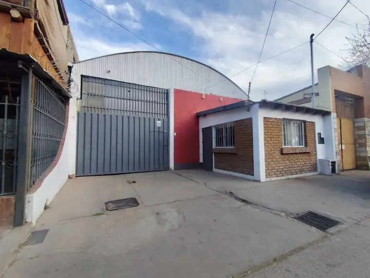 Galpón en Alto Dorrego