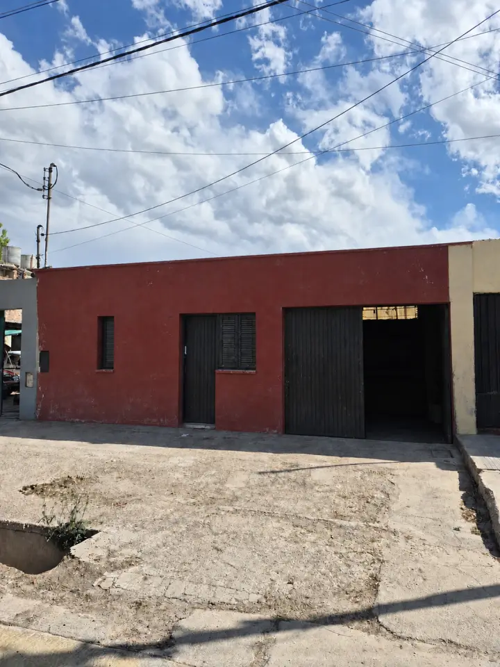 Galpón en Godoy Cruz, foto 1