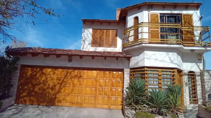 Casa de 4 dormitorios en Las Heras, foto 1