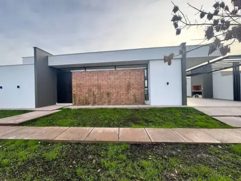 Casa de 3 dormitorios en Maipú