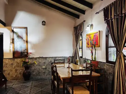 Casa de 4 dormitorios en Cacique Guaymallén