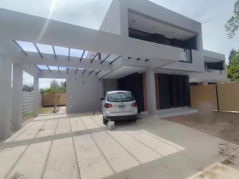 Dúplex de 3 dormitorios en Maipú