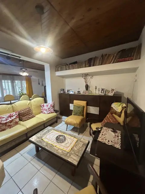 Casa de 5 dormitorios en Las Heras